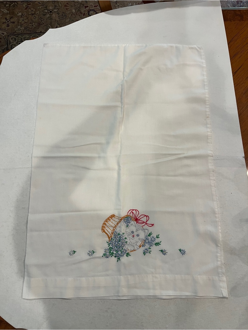 Vintage Embroidered Cat & Basket pillowcase. Adorable!!